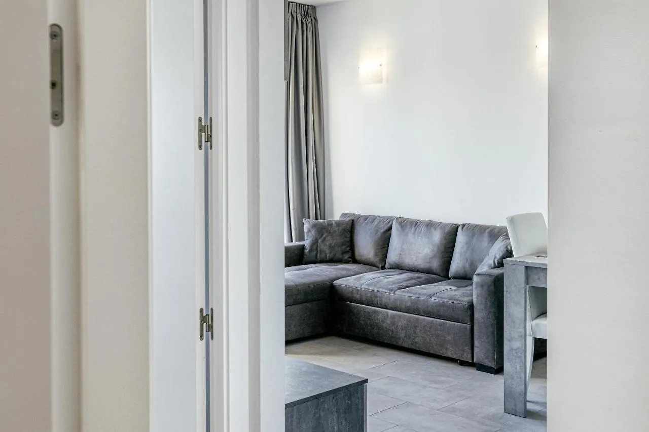 Apartment Giuliano Superior 3 Para 4 Personas Empuriabrava Spain